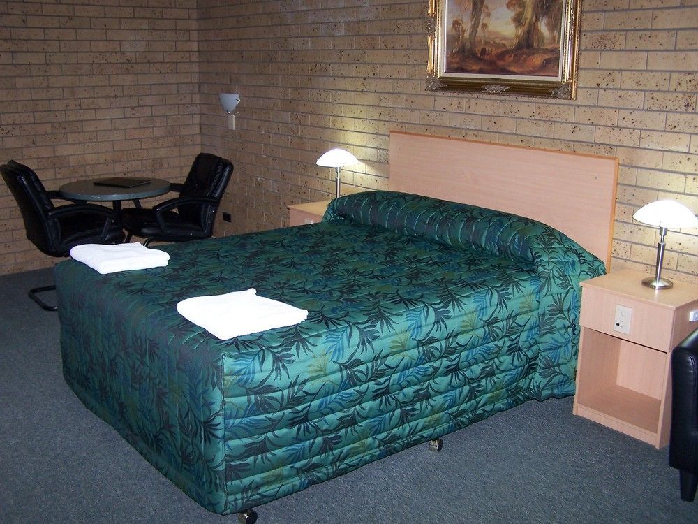 Macintyre Motor Inn Гундивинди Экстерьер фото