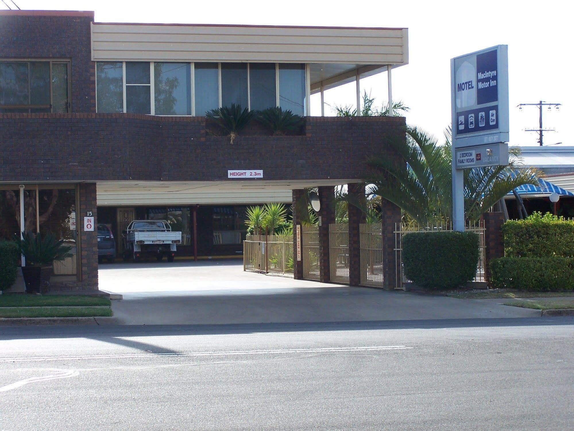 Macintyre Motor Inn Гундивинди Экстерьер фото