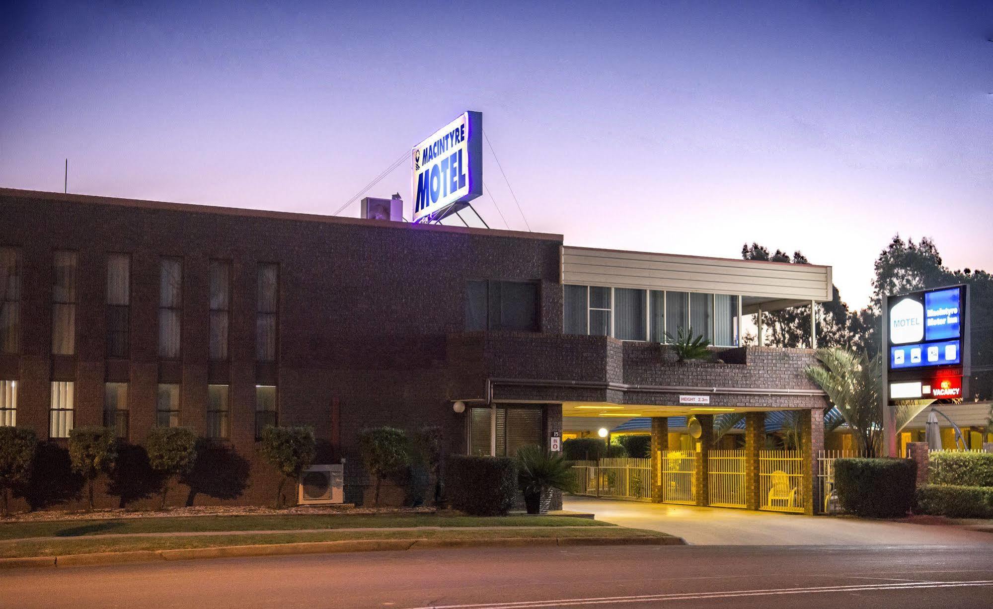 Macintyre Motor Inn Гундивинди Экстерьер фото