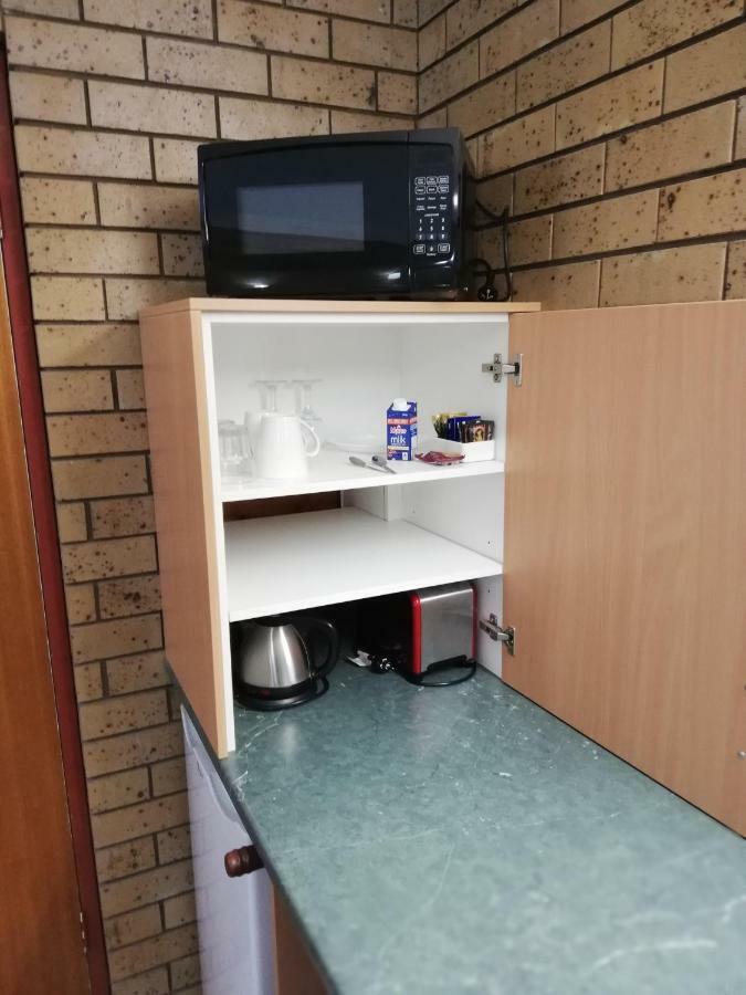 Macintyre Motor Inn Гундивинди Экстерьер фото